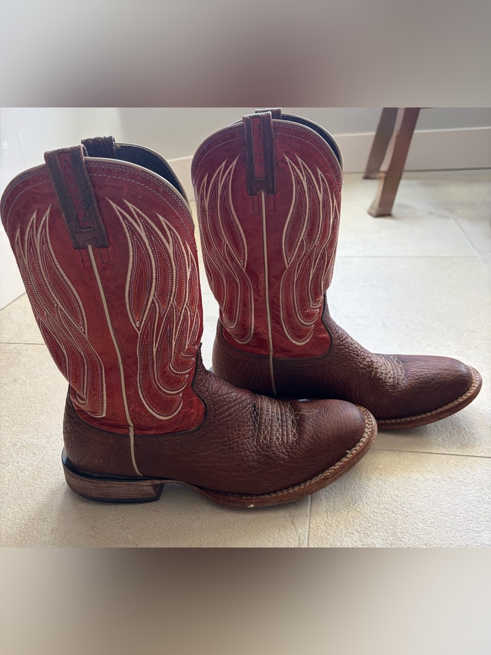 Men's Brown Round Toe Ariat Boots